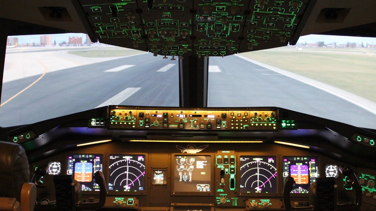 uFly Simulator | Flying a Boeing 777-200LR in Toronto