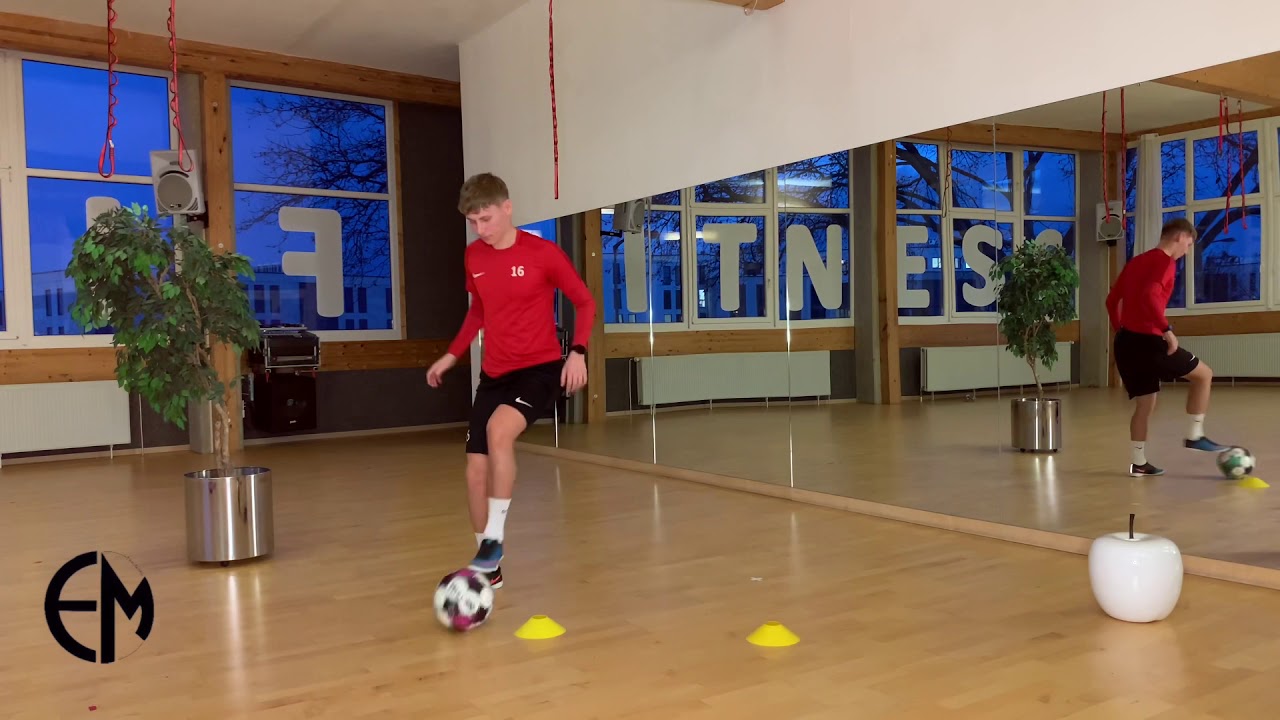 FUßBALL: Technik-Training zum Zuhause mitmachen | BALL-MASTERY