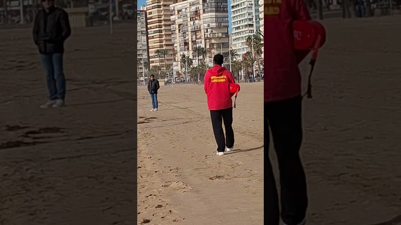 Un paseo por playa Levante.Benidorm.🇪🇸