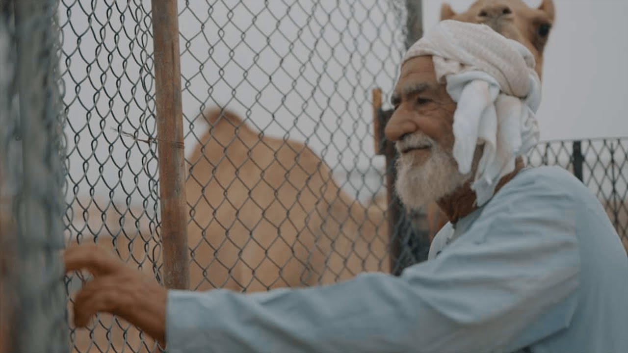 حديث الذكريات مع السيد علي محمد منصور الزيودي من منطقة الحلاة بالفجيرة