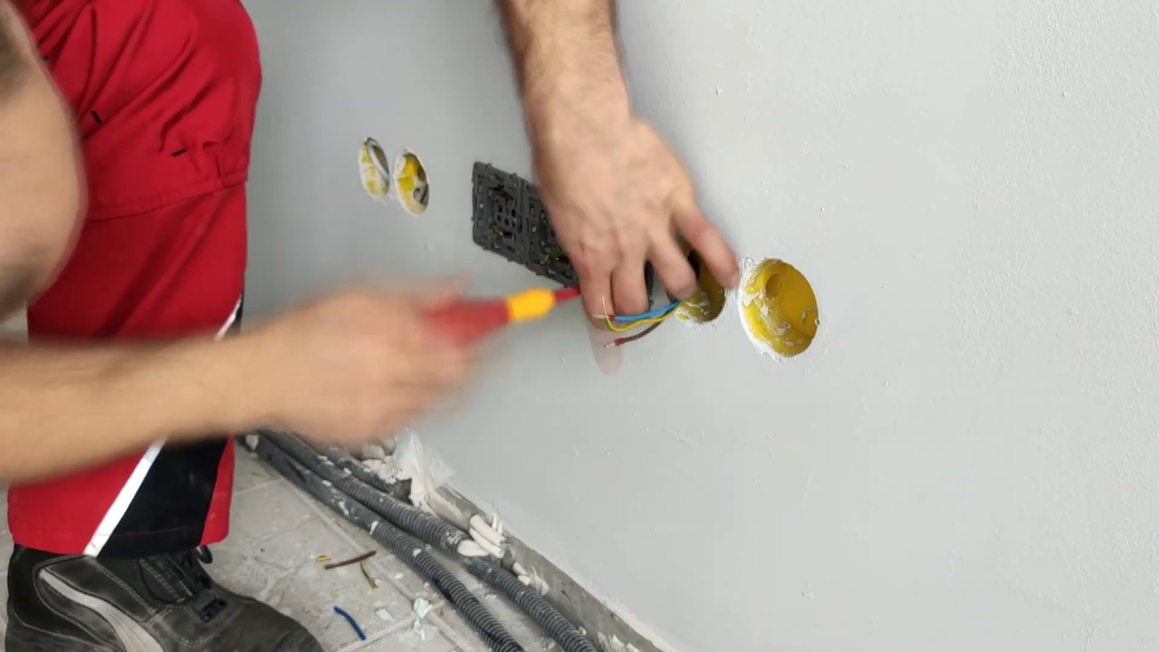 Homeelectric.hu Konnektor felszerelés