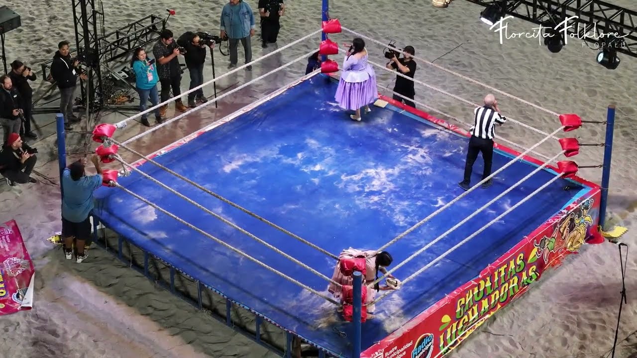 Sh103. CHOLITAS LUCHADORAS DE LA PAZ BOLIVIA EN IQUIQUE CHILE 2024