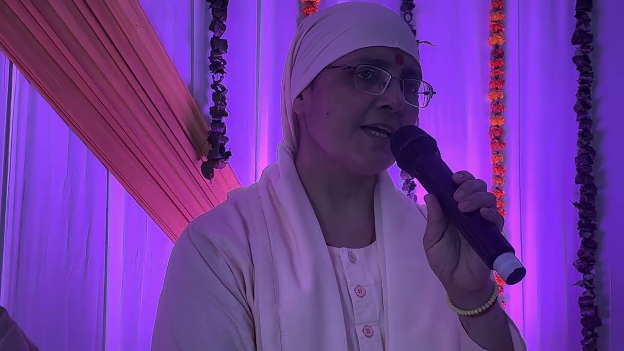 जनमोत्सव आनंद  उत्सव नीलोखेड़ी से  ￼पूजनीय बाई जी द्वारा ￼श्री गुरु महाराज जी की लीलाओ का गुणगान ।