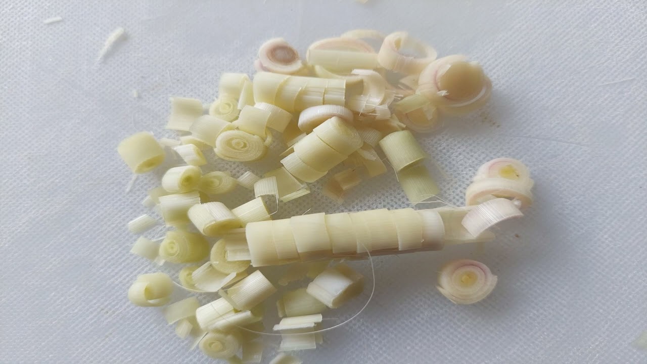 How to prepare and freeze lemongrass for future use