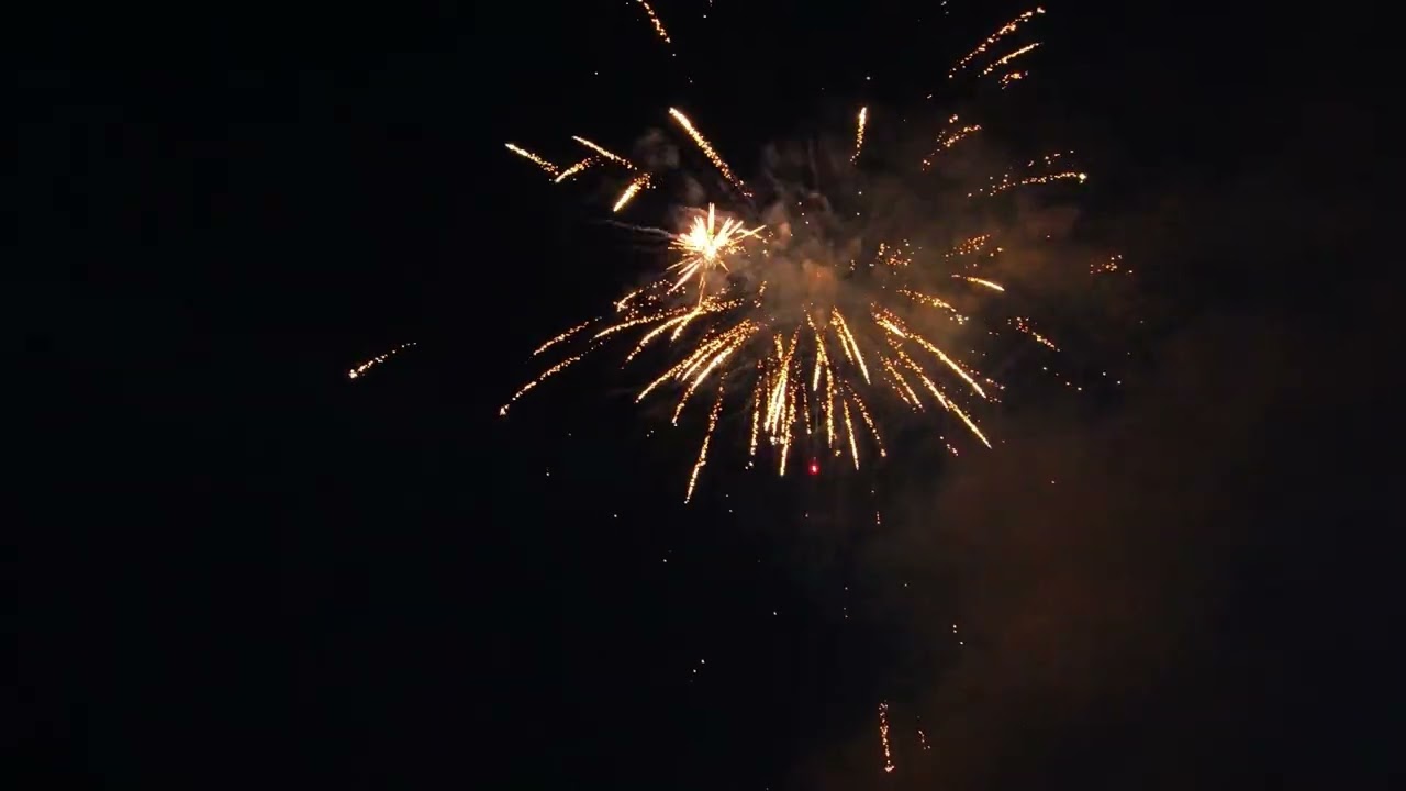 PS-210 | 320 shots | MegaFireworks
