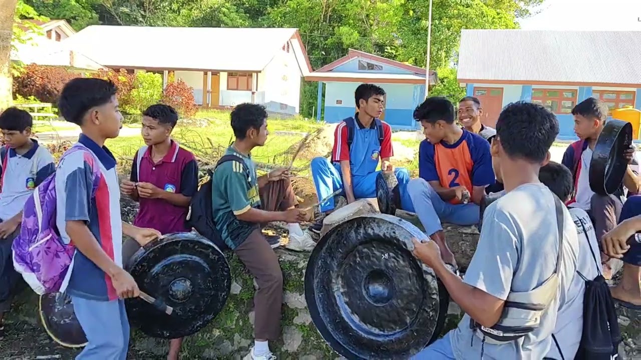 Suara dan Karya Pelajar SMA Negeri 1 Umbu Ratu Nggay Barat