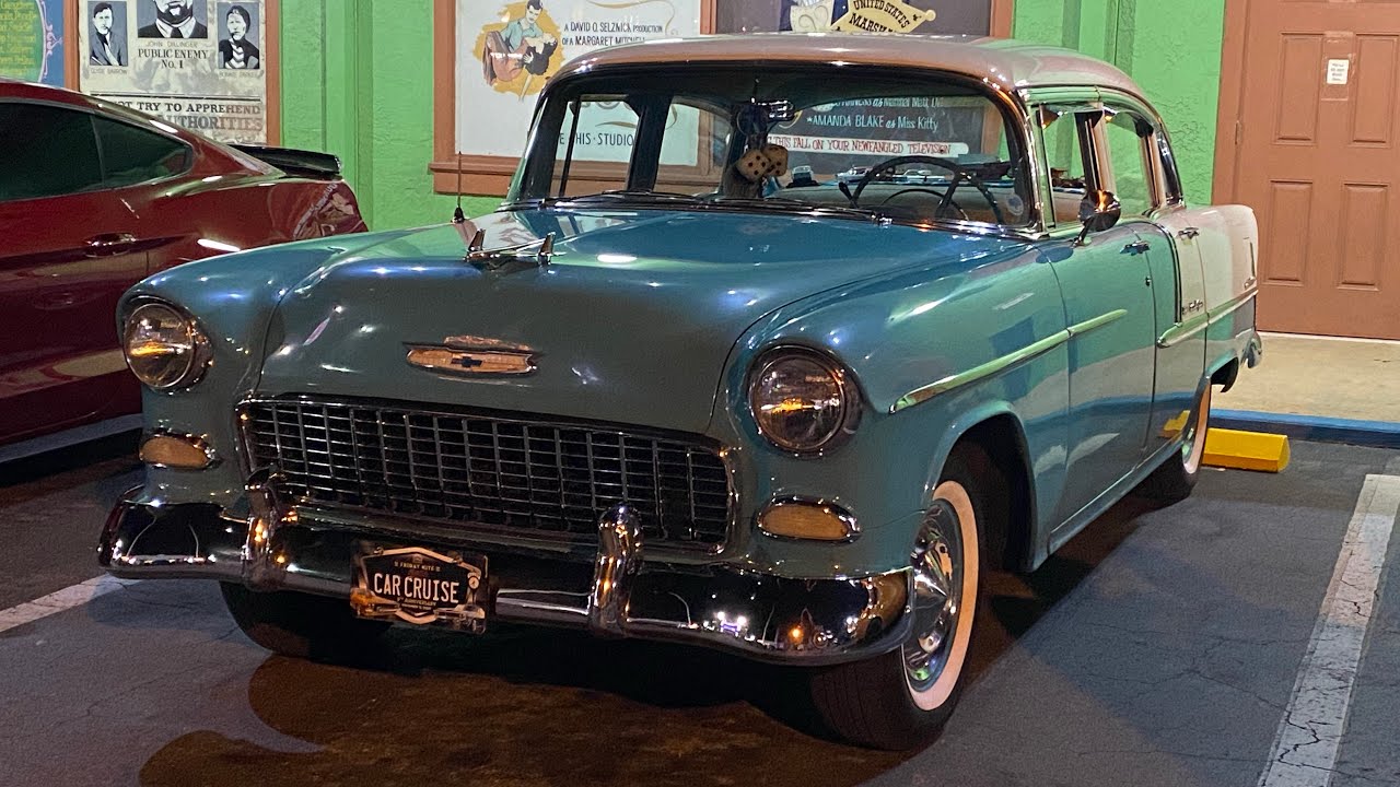 Old Town Friday Night Car Cruise