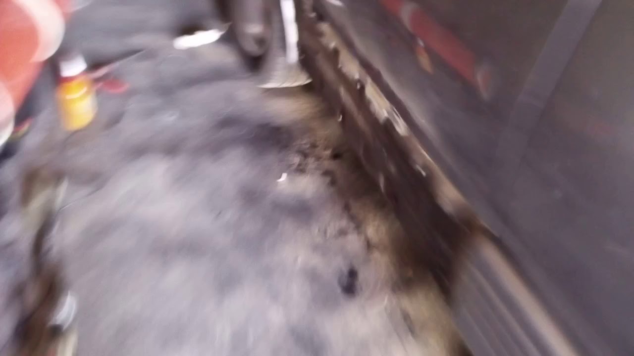 Toyota Previa 1 поколение снятие молдинга