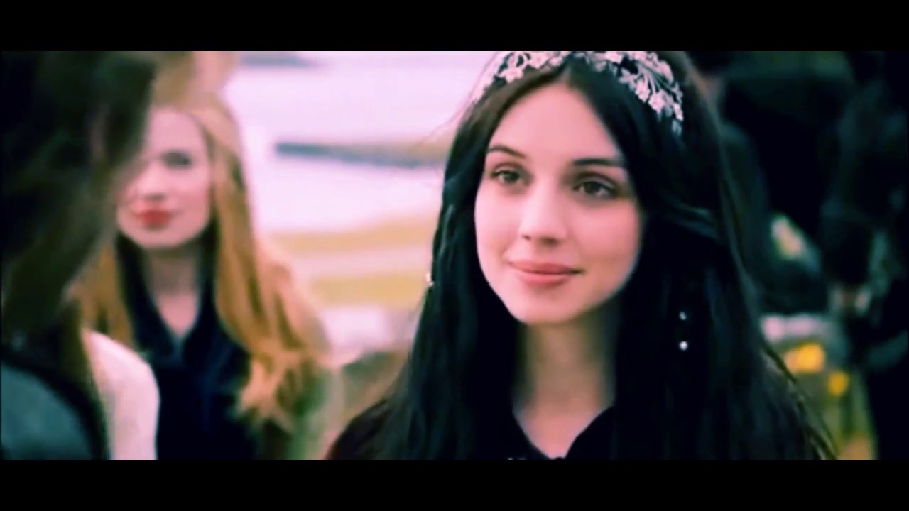 Beautiful crime (AU; merlin/twq/reign)