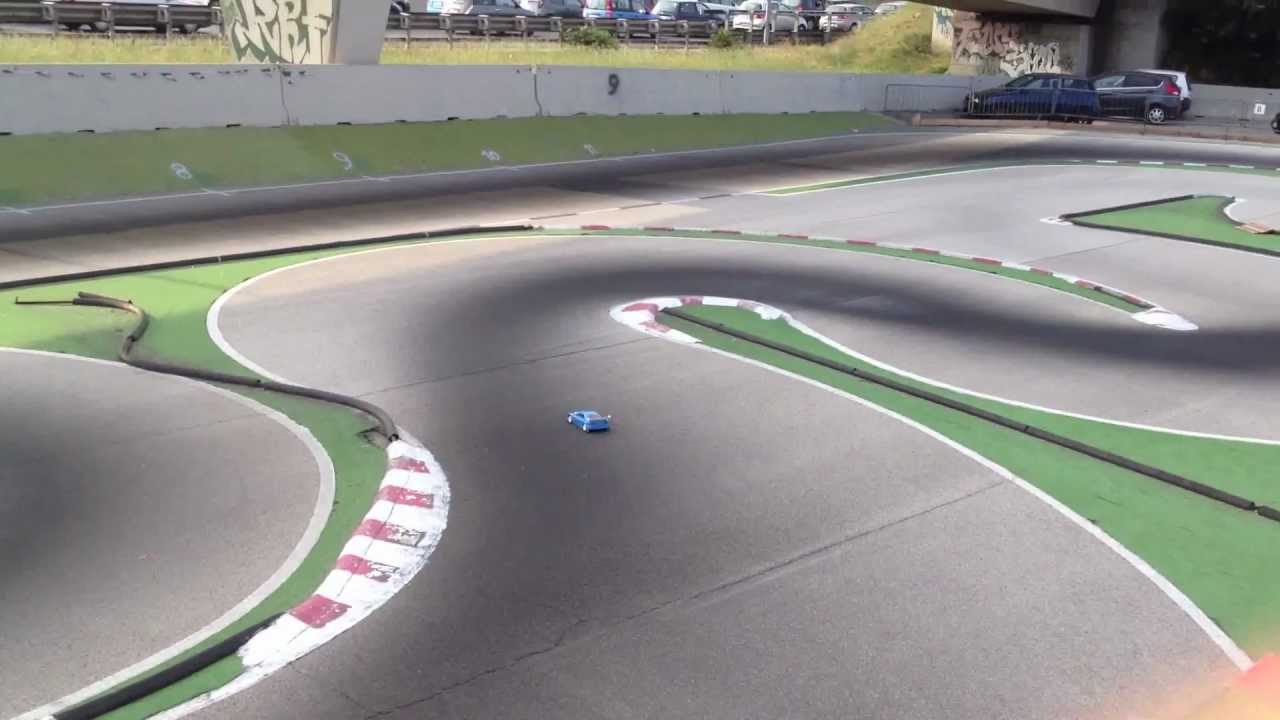 X-Ray T3 on-road on Track 