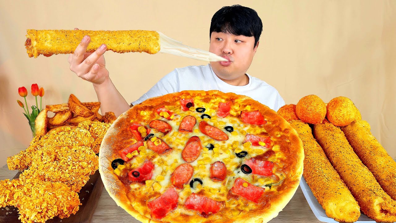 MUKBANG | Хрустящая курица, пицца, сырные палочки, картофель фри, корейская кухня — всё это я ем!