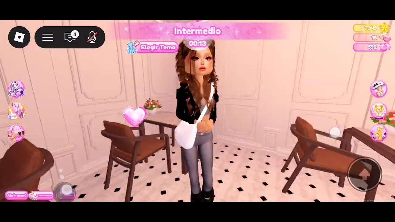 Jugando dres to impres y una disculpita por no aver suvido videos :3