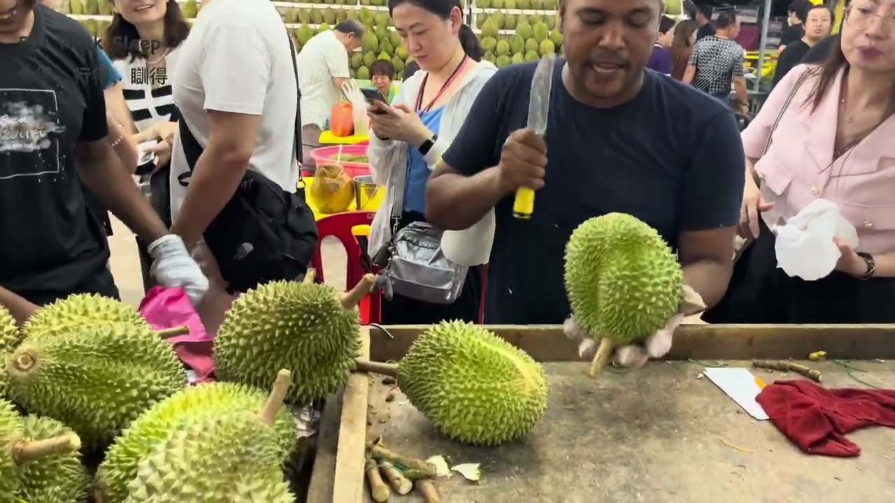 SS2 Night Market PJ: Durian and Streets Food Adventure @eatwalksleep