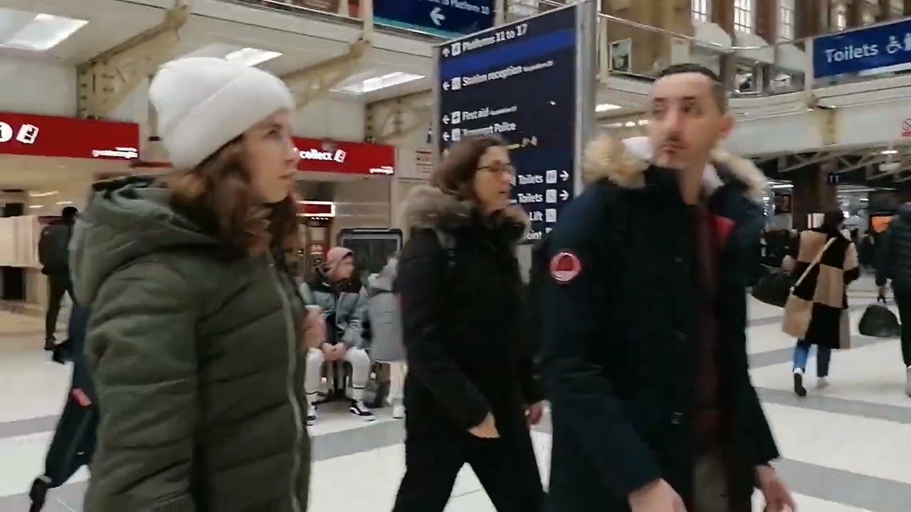 Trip to Middlesex Street Market (Petticoat Lane Market) | 12.02.23