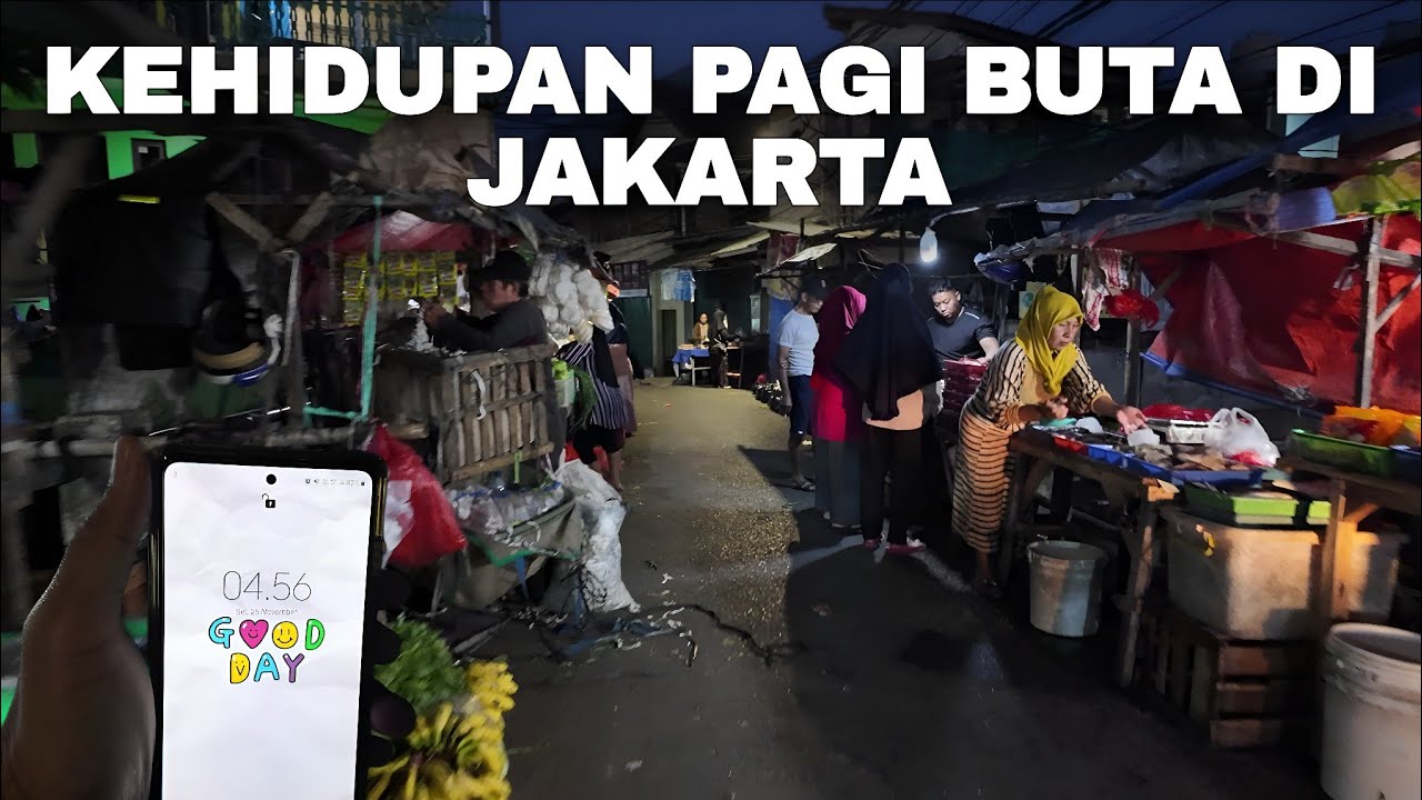 Kehidupan Pagi Buta Di Permukiman Jakarta 