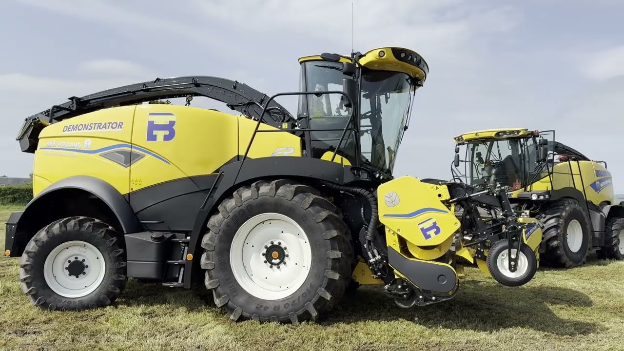 Bryson Tractors New Holland FR650 - Coming to a field near you! 👀