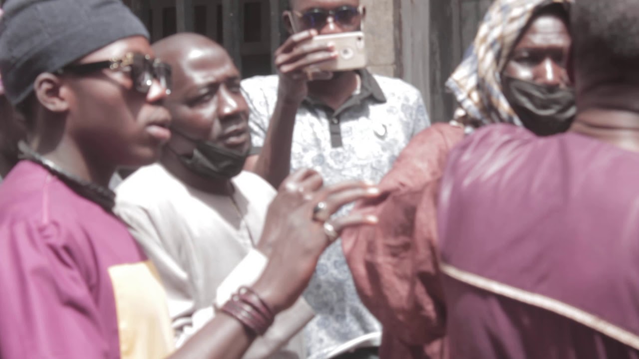 😭😭TRISTE : L'ARRIVEE DE DIAGA  LA VEUVE DE THIONE SECK A LA MORGUE