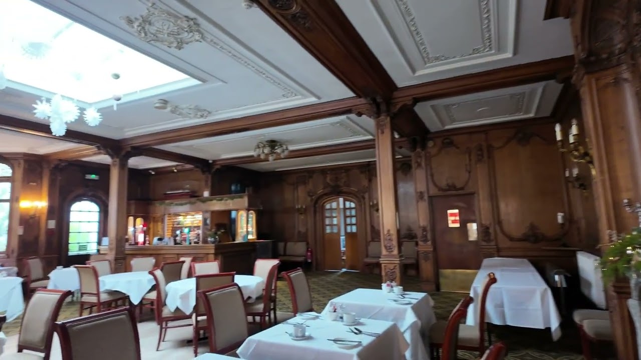 Titanic's twin ship RMS Olympic. first class lounge 