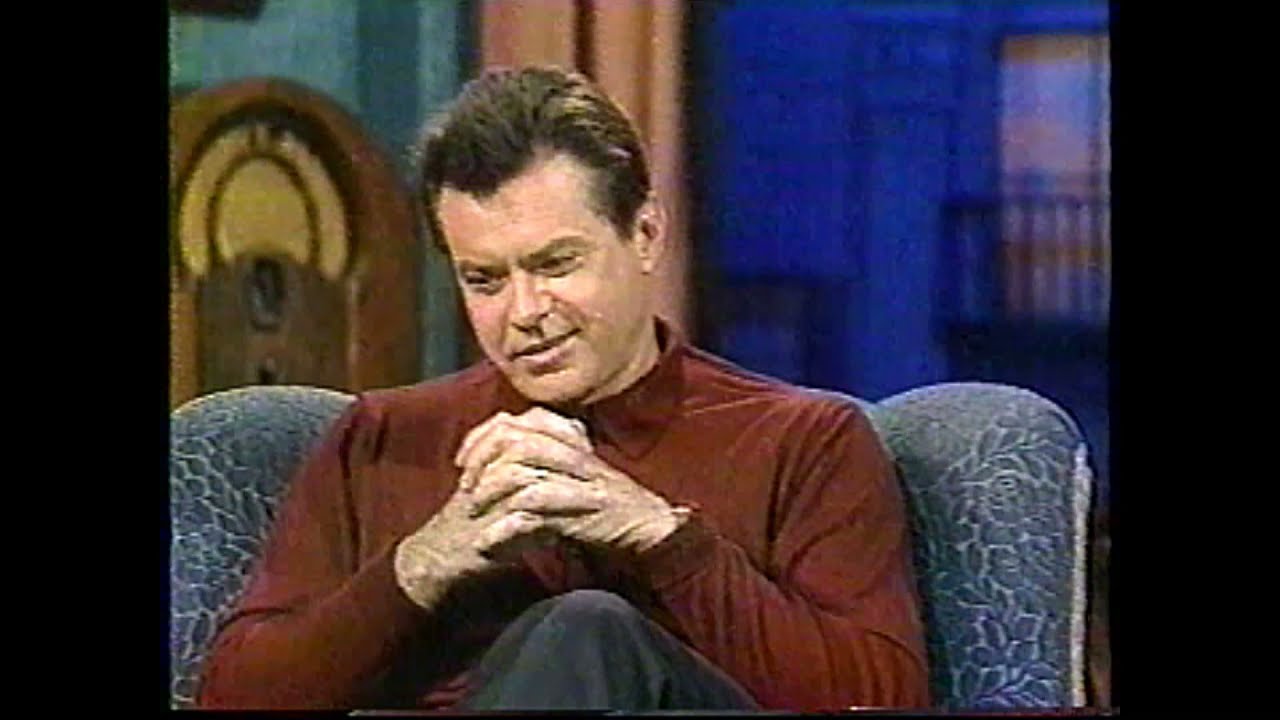 Robert Urich on Lonesome Dove Native American Blind Faith and more - Later 12/5/91