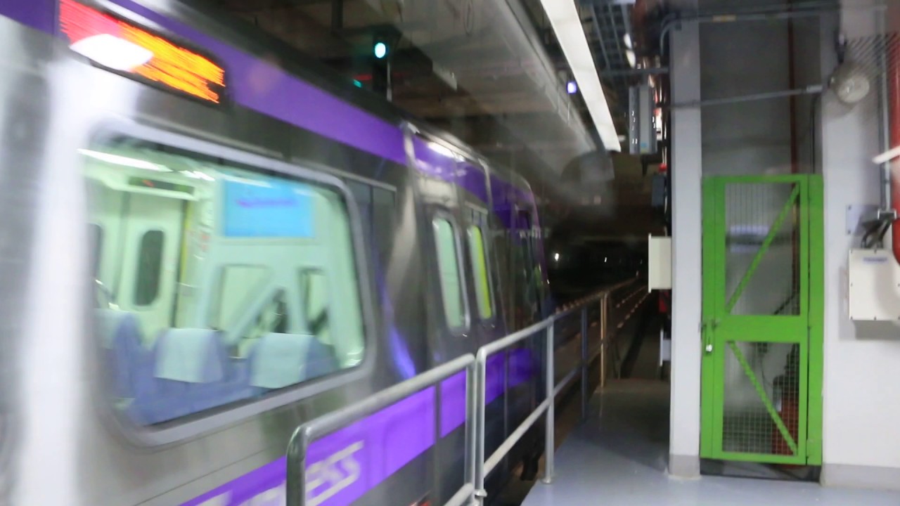 桃園國際機場捷運 2000型 直達車 機場第二航廈站出發
