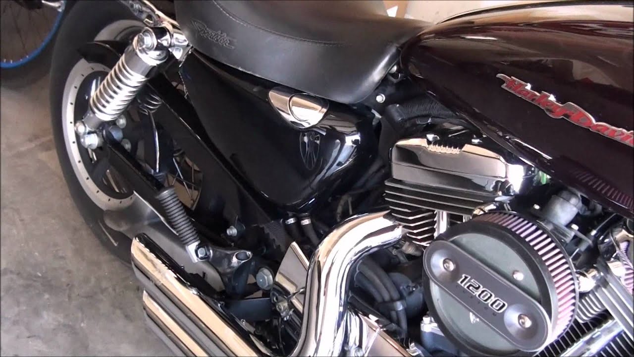 Sportster 1200C vance and hines short shots