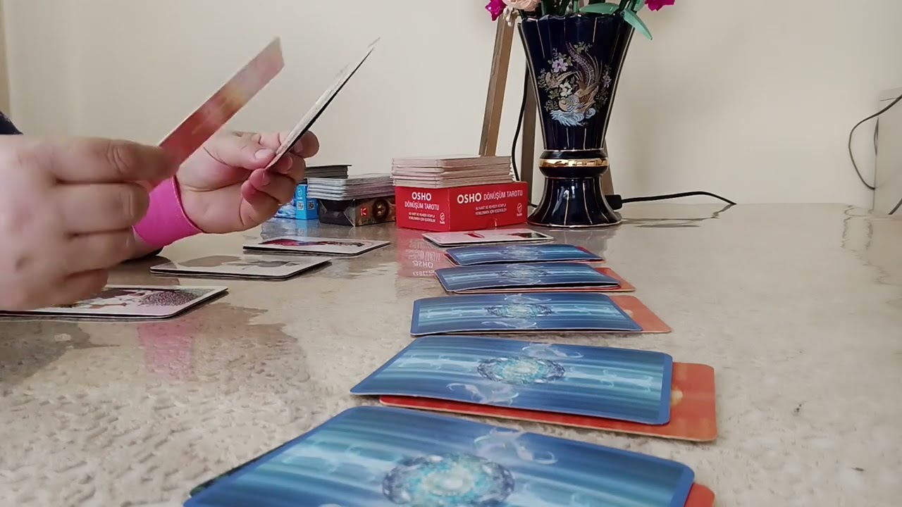 YENGEÇ BURCU NİSAN AYI TAROT YORUMU.#keşfet #tarot