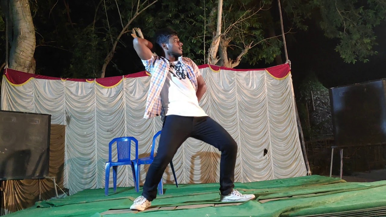 Raghuvaran b. Tech lukkanna maate song dance by gowtham any events.... Cal me gowtham 8464092549
