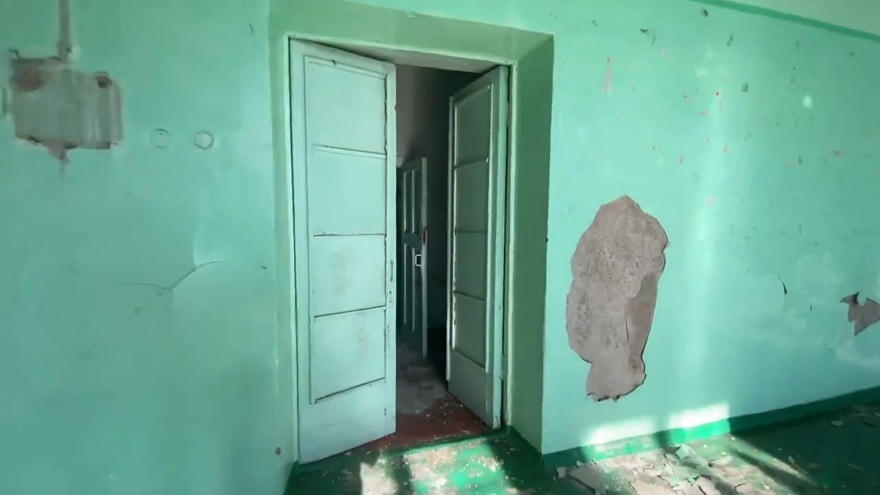 7я школа г. Кара-Балта, Кыргызстан. Здесь я учился когда то. Эту школу закончила моя мама.