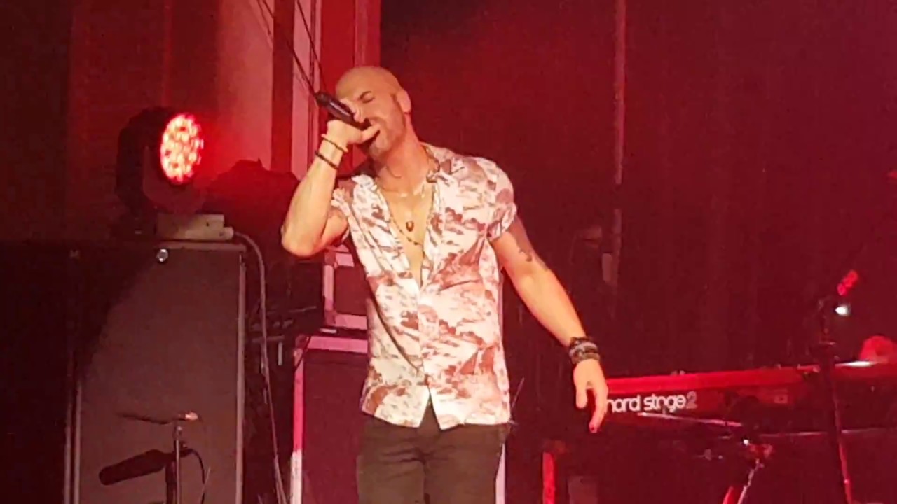 Daughtry waiting for superman,