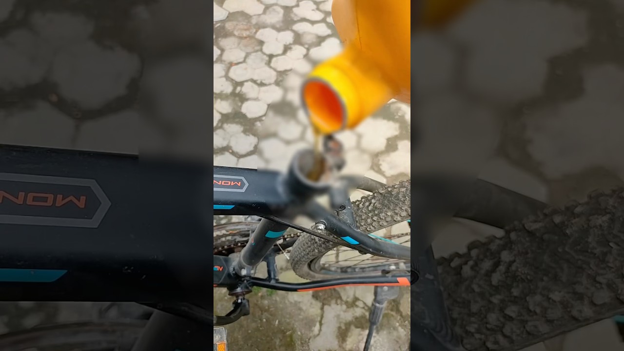 🤷Testing mountain bike life hacks!!! #mtb #mountainbike #shorts