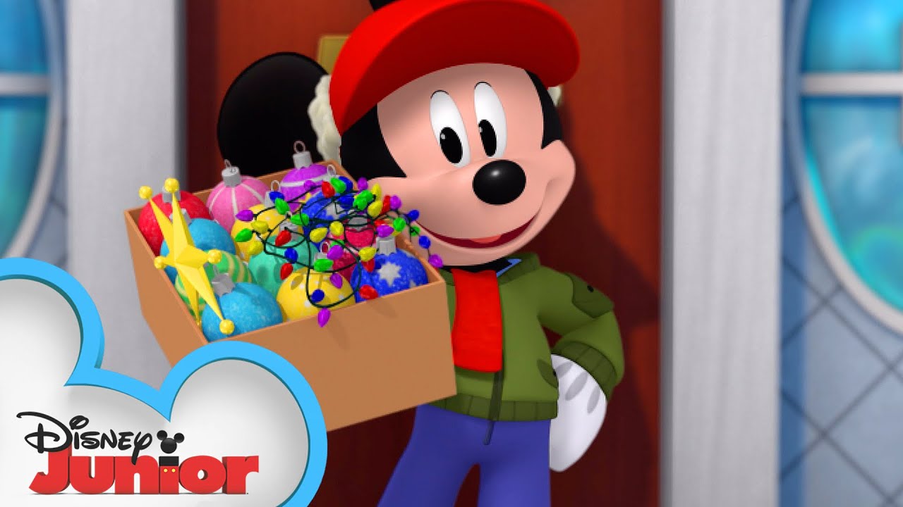 The Lights Before Christmas 🎄 | Mickey Mouse Hot Diggity Dog Tales | Disney Junior