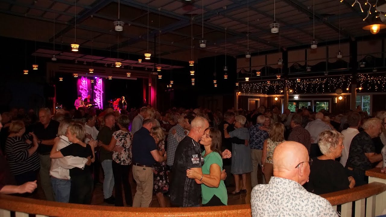 Söndagsdans i Granada 8 okt 2023 Musik Black Jack