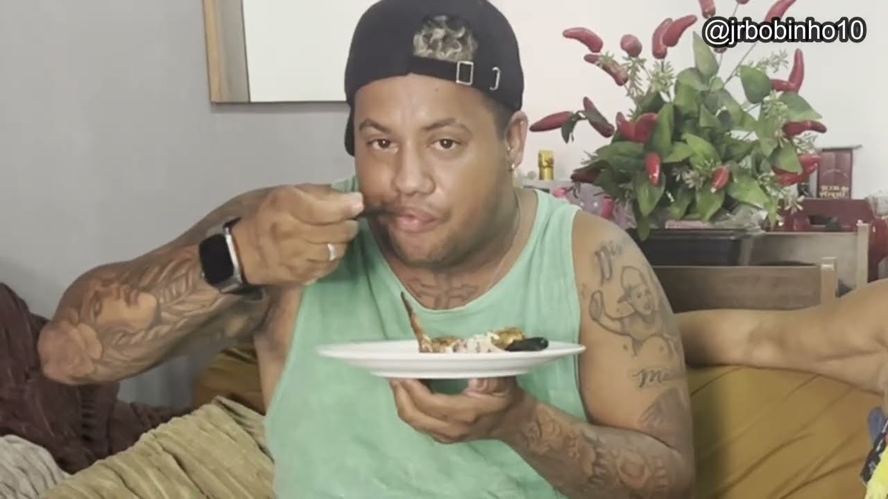 MAINHA DESCOBRE O MOTIVO DA FOME INSANA DE JR BOBINHO