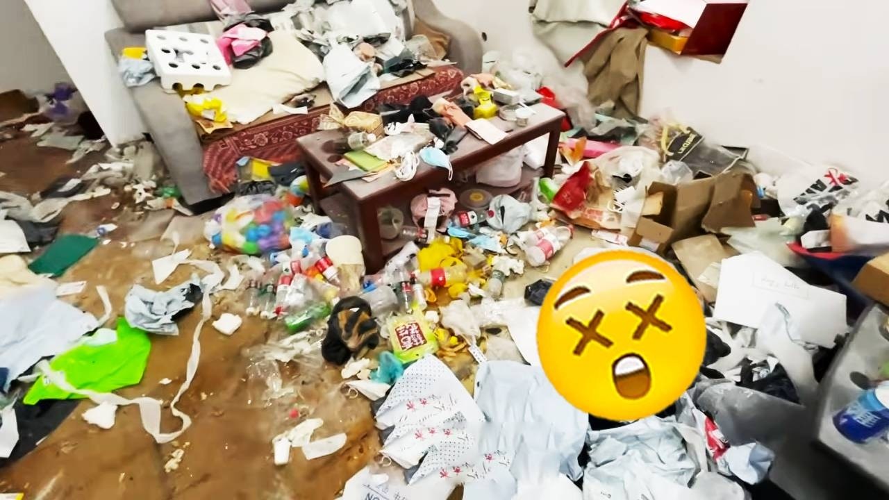 😭Can you believe this is the home of a young dance teacher?