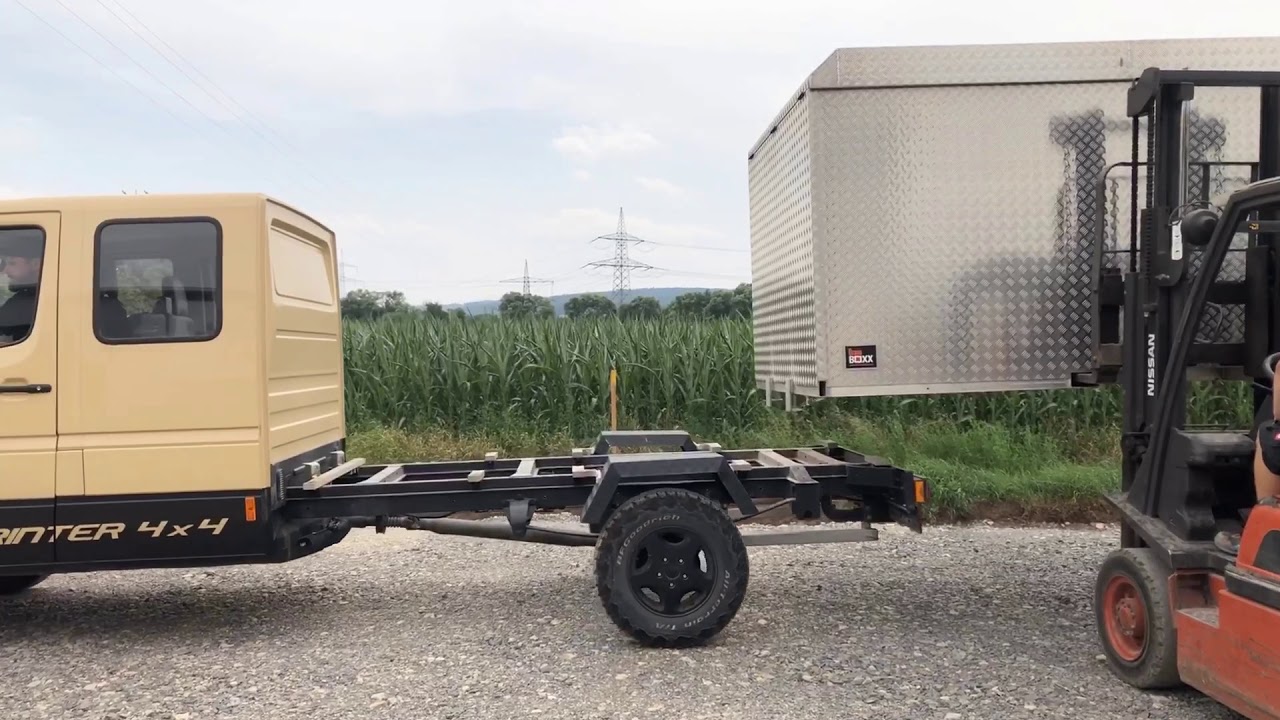 Ist das einfach - 5 Minuten, alles wechseln: Auto, Anh&auml;nger, Wohnkabine, Alubox - Wechselsystem