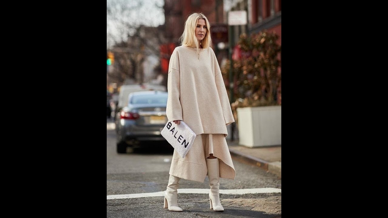 The Super Chic Monochromatic Fall Look in Cream and Beige Colors.