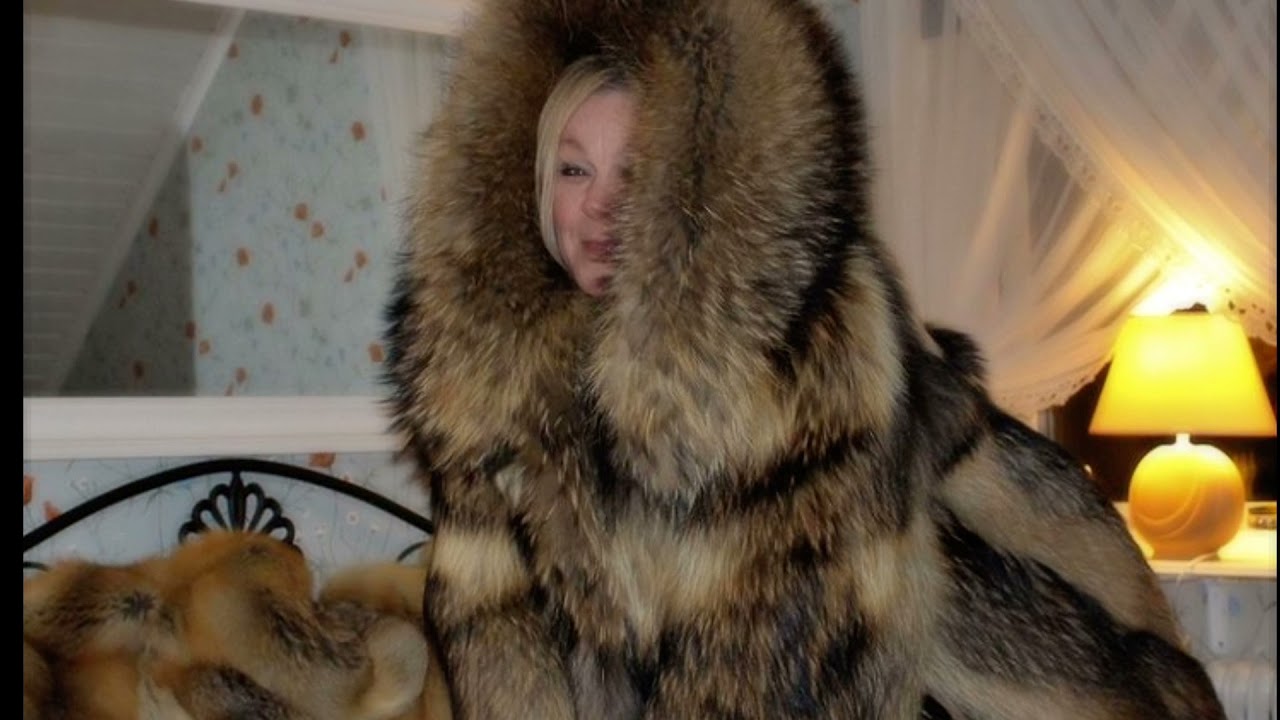Giant Fur Coats pics