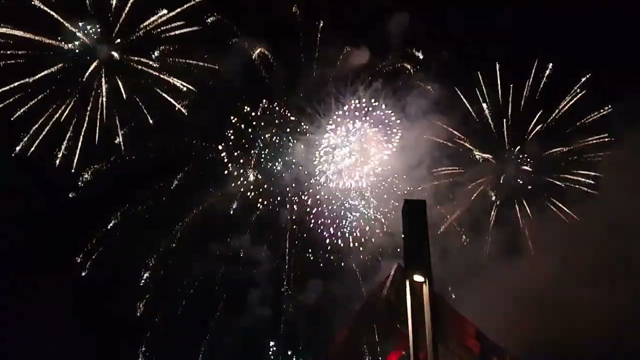 New year countdown 2024 at SRP Sm seaside Cebu + Nustar Resort & Casino Fireworks Display