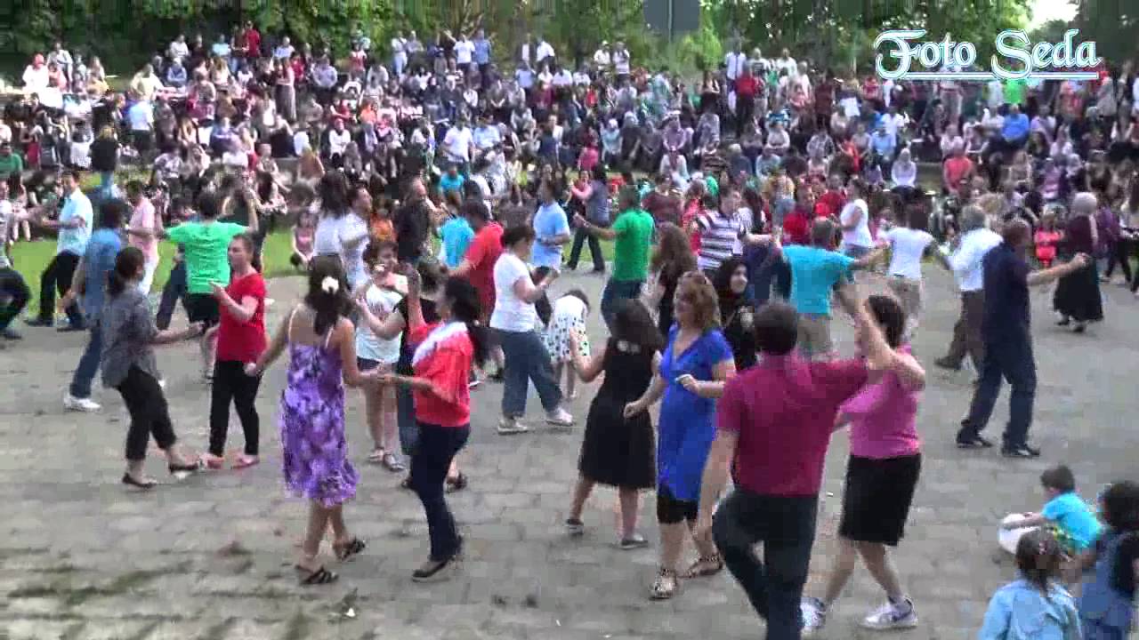 ALMANYADA İSLAMOĞLU-SEPETCİOĞLU VE KÖR BAYRAM OYNUYORUZ Hadi gari sizde geliverin gari