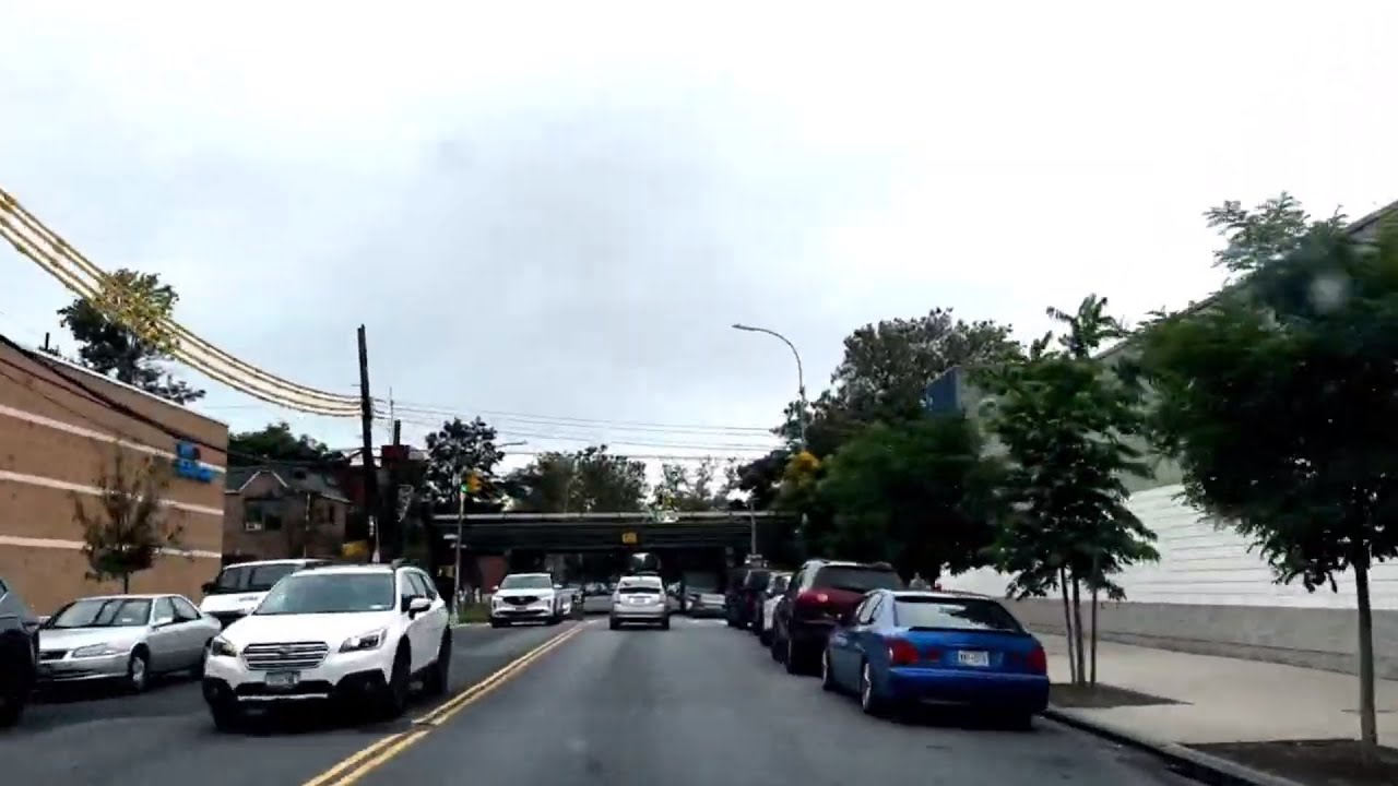 Driving NYC : Avenue J, to Ocean Parkway, Brooklyn, | In ￼Urdu-Hindi 