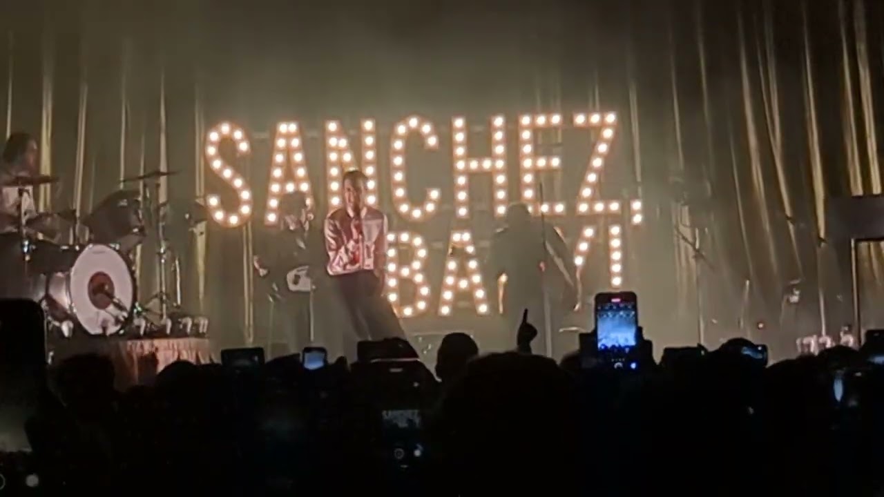 Stephen Sanchez ~ Shake (Live @ Roadrunner Boston 12/1/23)