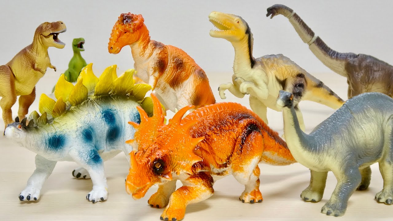 100円は安いよね! セリアの恐竜フィギュア 恐竜ワールド・ジュニア