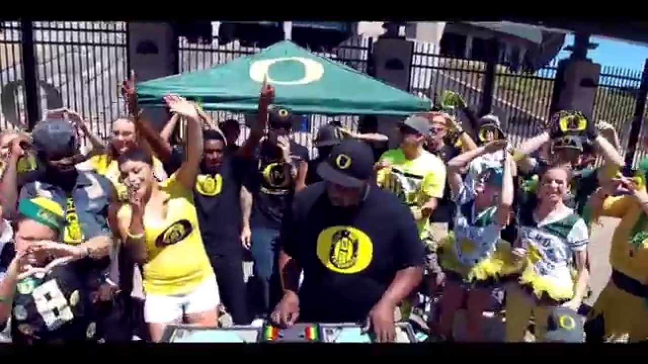 2014 Oregon Ducks Theme Song - 