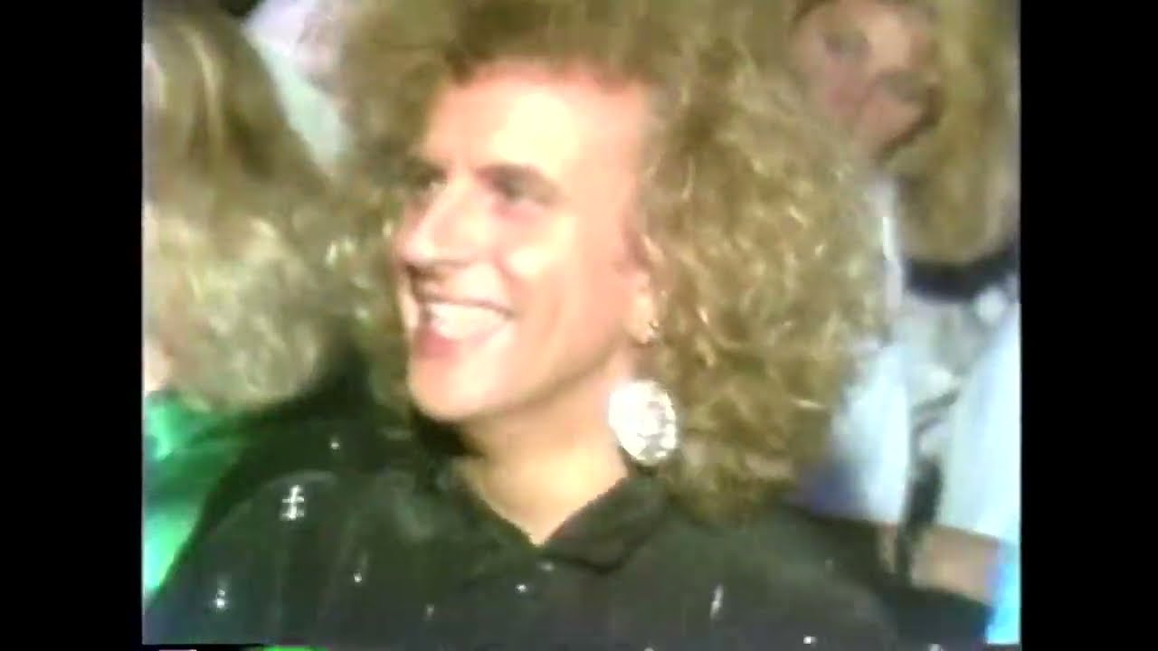 []ia[] macron VS Les années 80 en boite de nuit