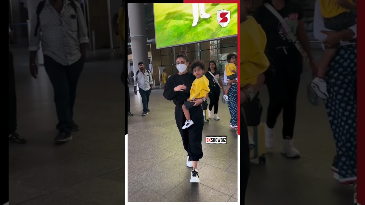 Nayanthara with Children Spotted at Airport 🖤 #nayanthara #tollywood #trending #shorts | SKShowbiz