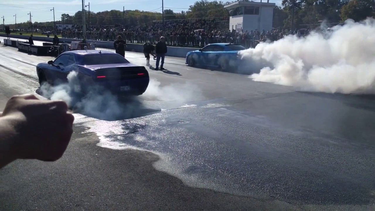 Battle of the Hellcats - FamilyCruisin Vs SRTMUSH - Youtube Callout Octoberfest