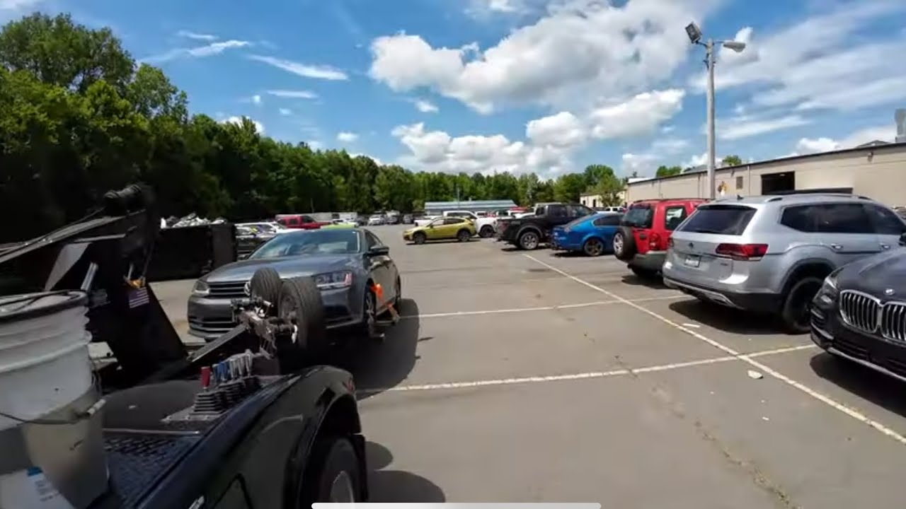 VW ACCIDENT SECONDARY TOW