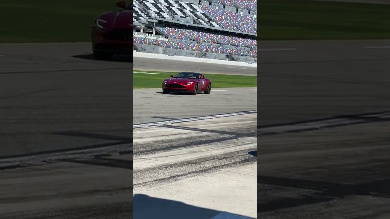 Daytona International Speedway 2 Racing the Aston Martin DB11