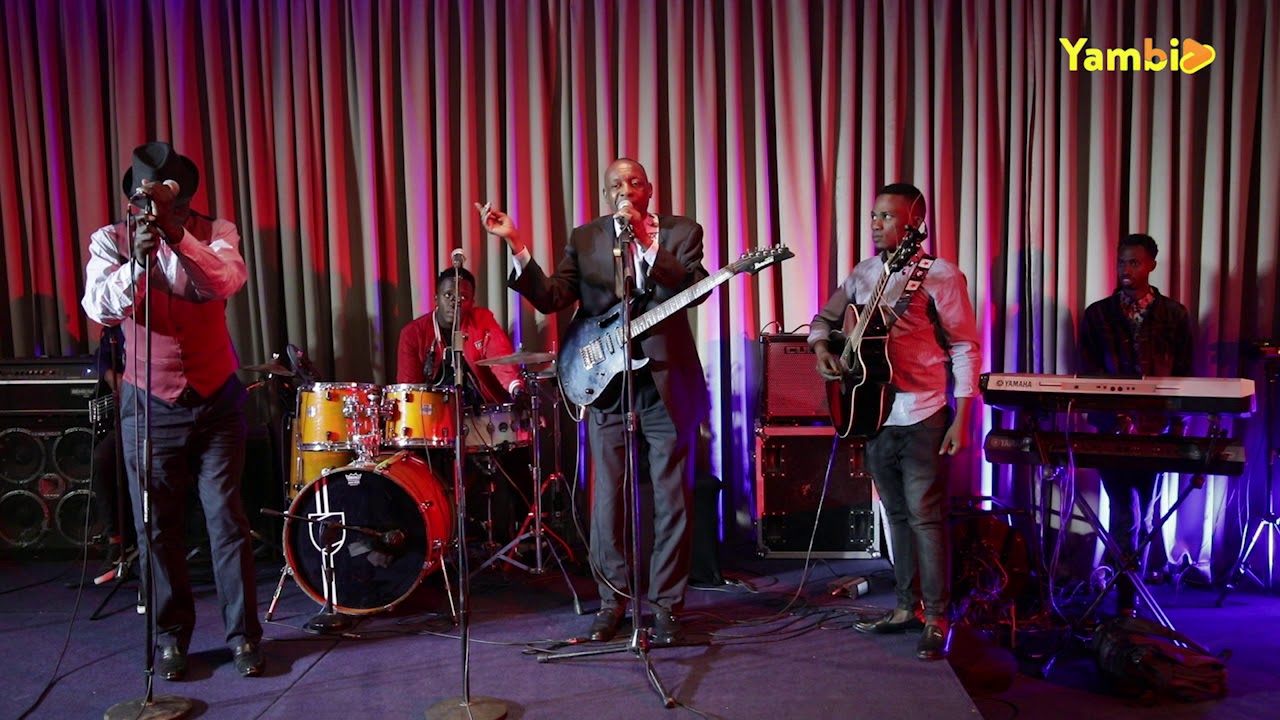 Makanyaga Abdoul na Ngabonziza Augustin babanye muri Orchestre Irangira bibukije abantu bya bihe