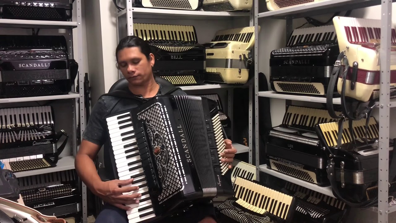 Acordeon Scandalli Super 5 Dupla Ressonância